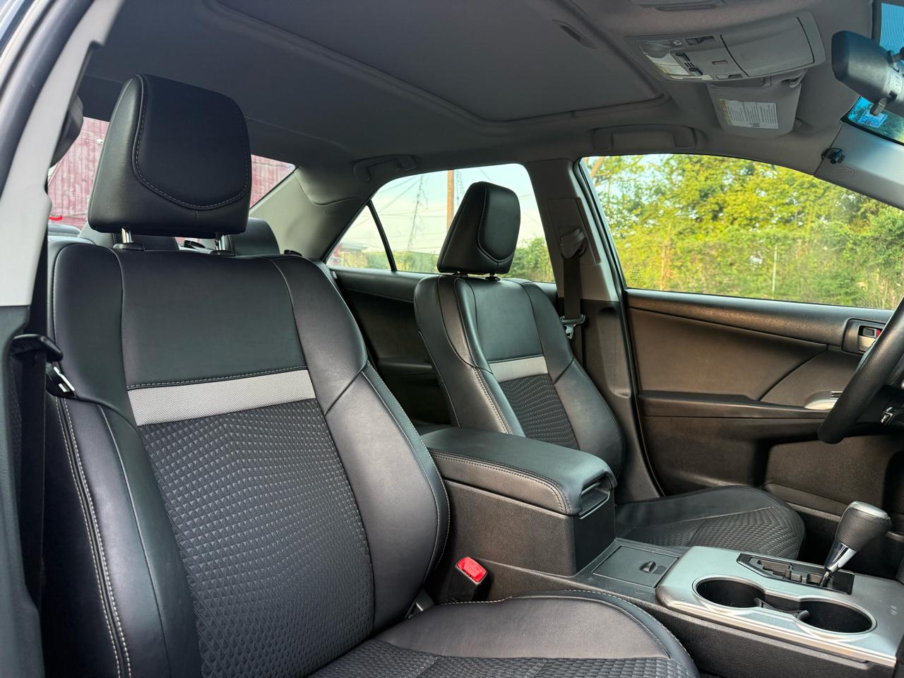 Toyota Camry SE 2013
