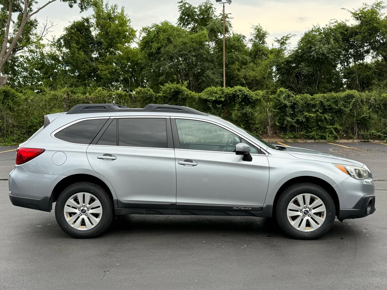 Subaru Outback 2.5i Premium 2015