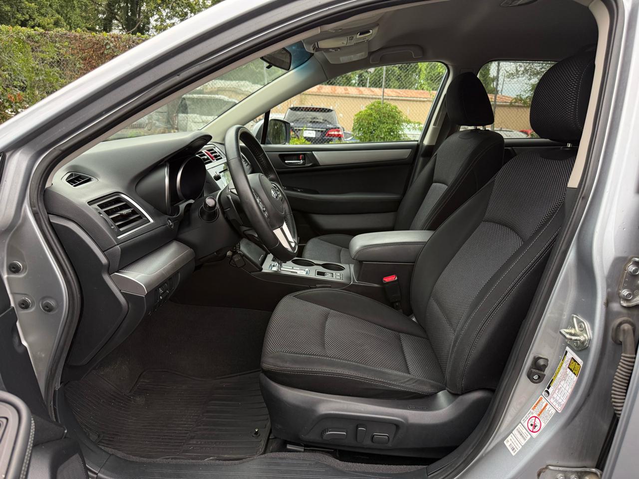 Subaru Outback 2.5i Premium 2015