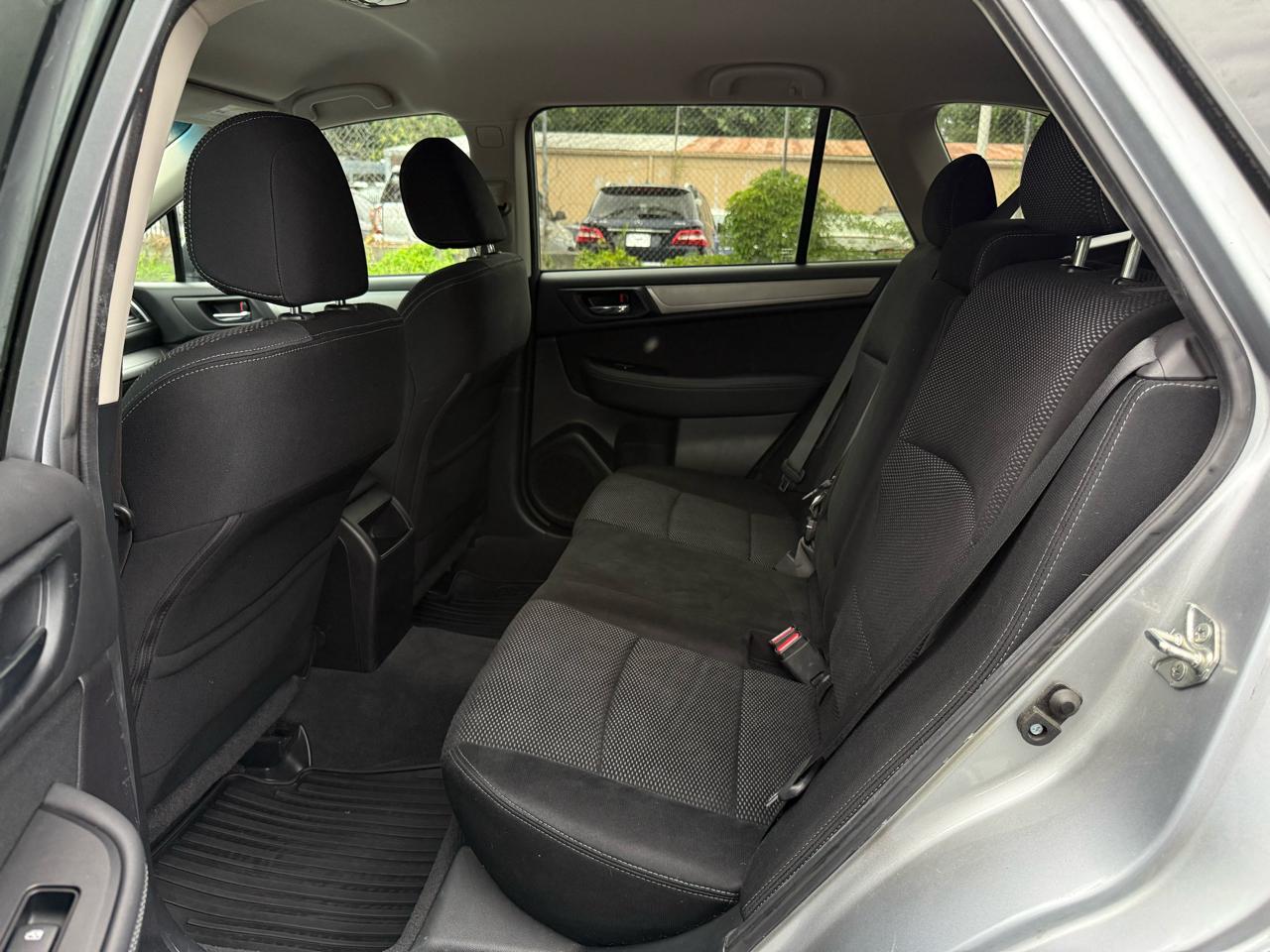 Subaru Outback 2.5i Premium 2015