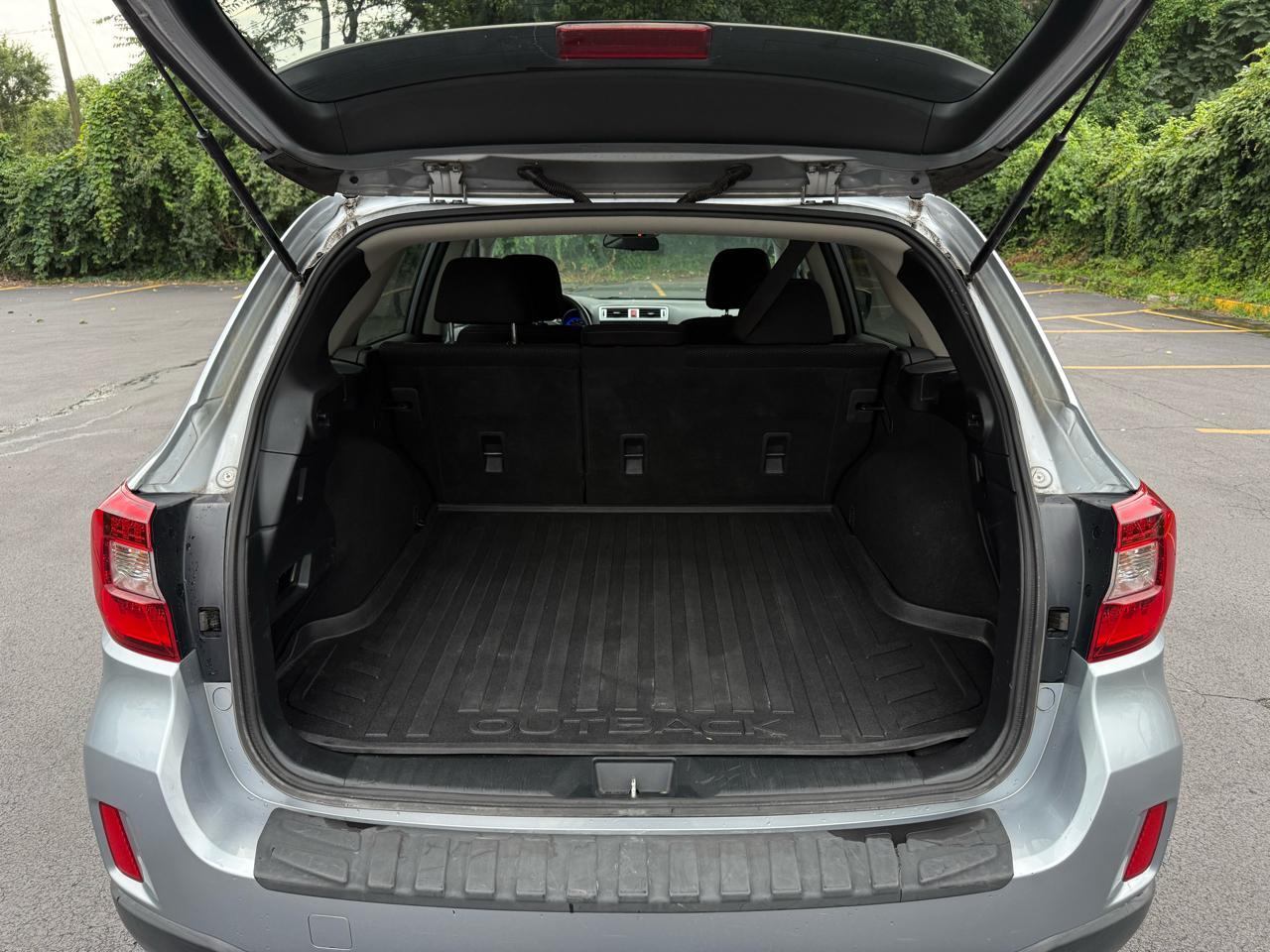 Subaru Outback 2.5i Premium 2015
