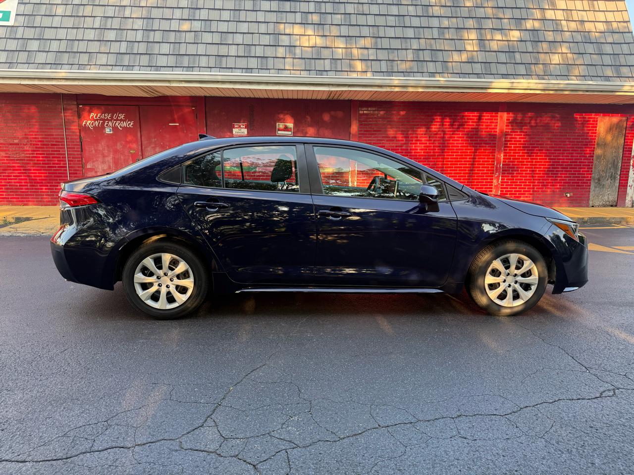 Toyota Corolla LE 2021