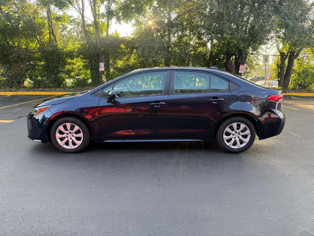 Toyota Corolla LE 2021