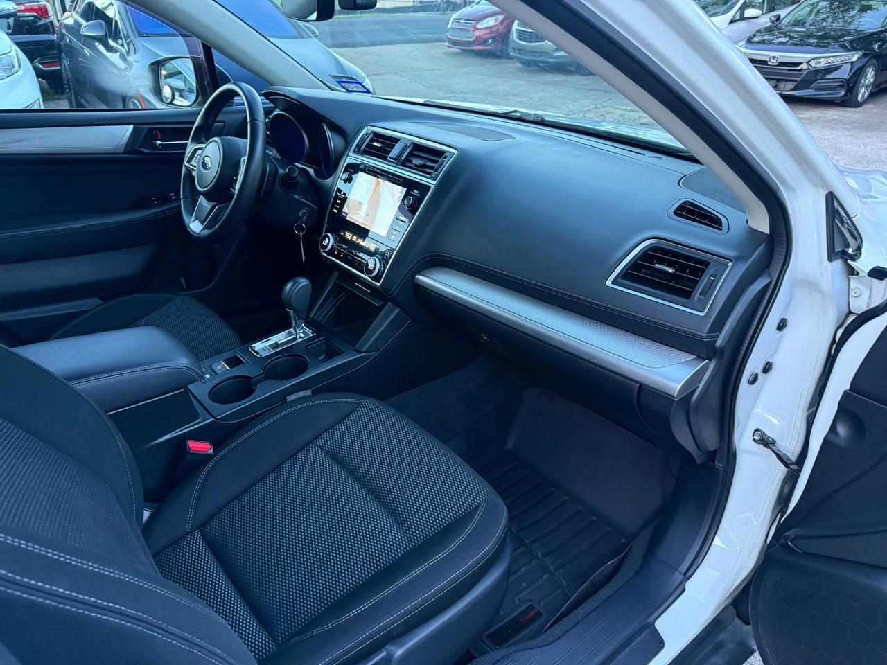 Subaru Outback 2.5i Premium 2019