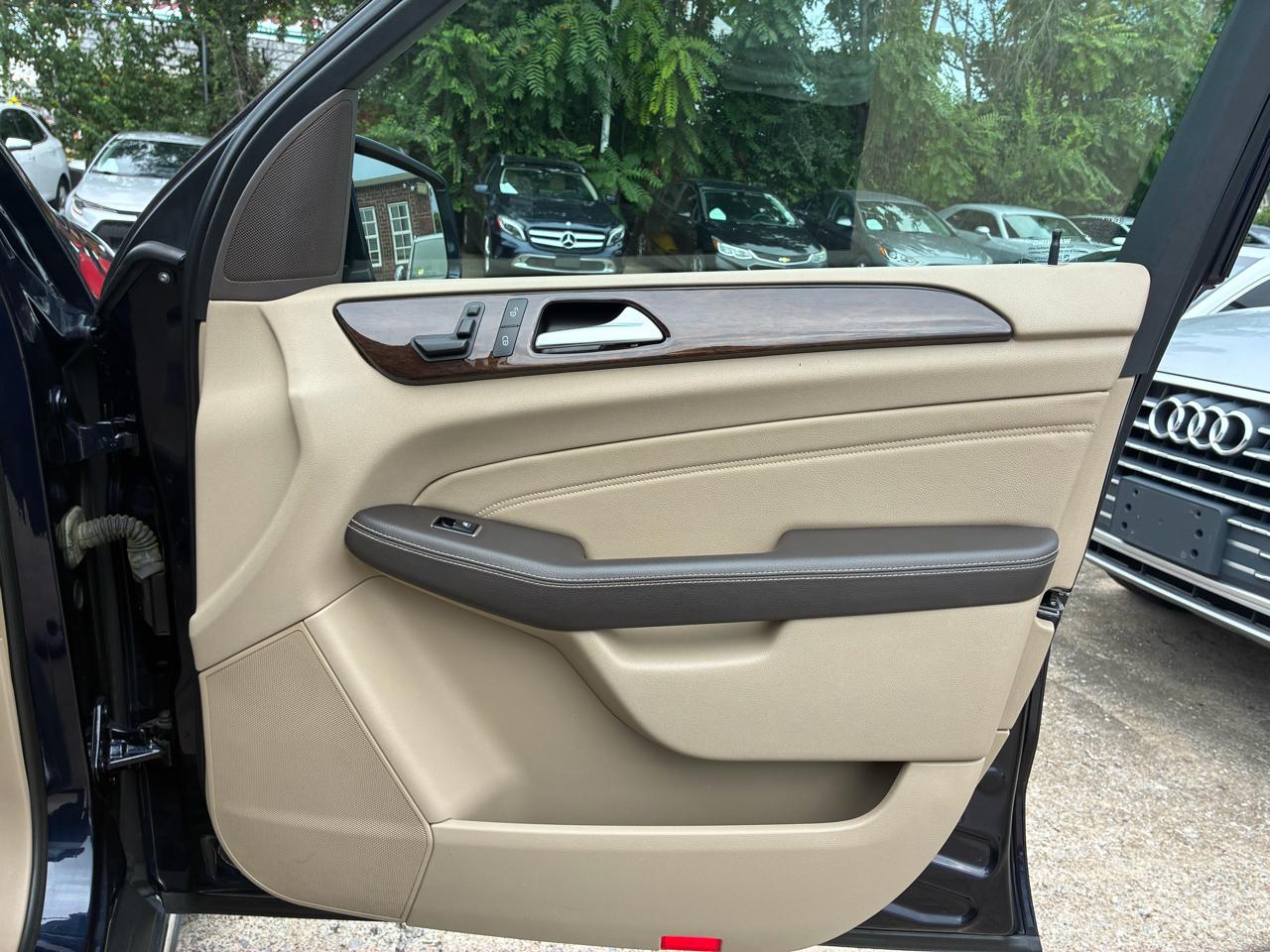 Mercedes-Benz M-Class ML350 4MATIC 2014