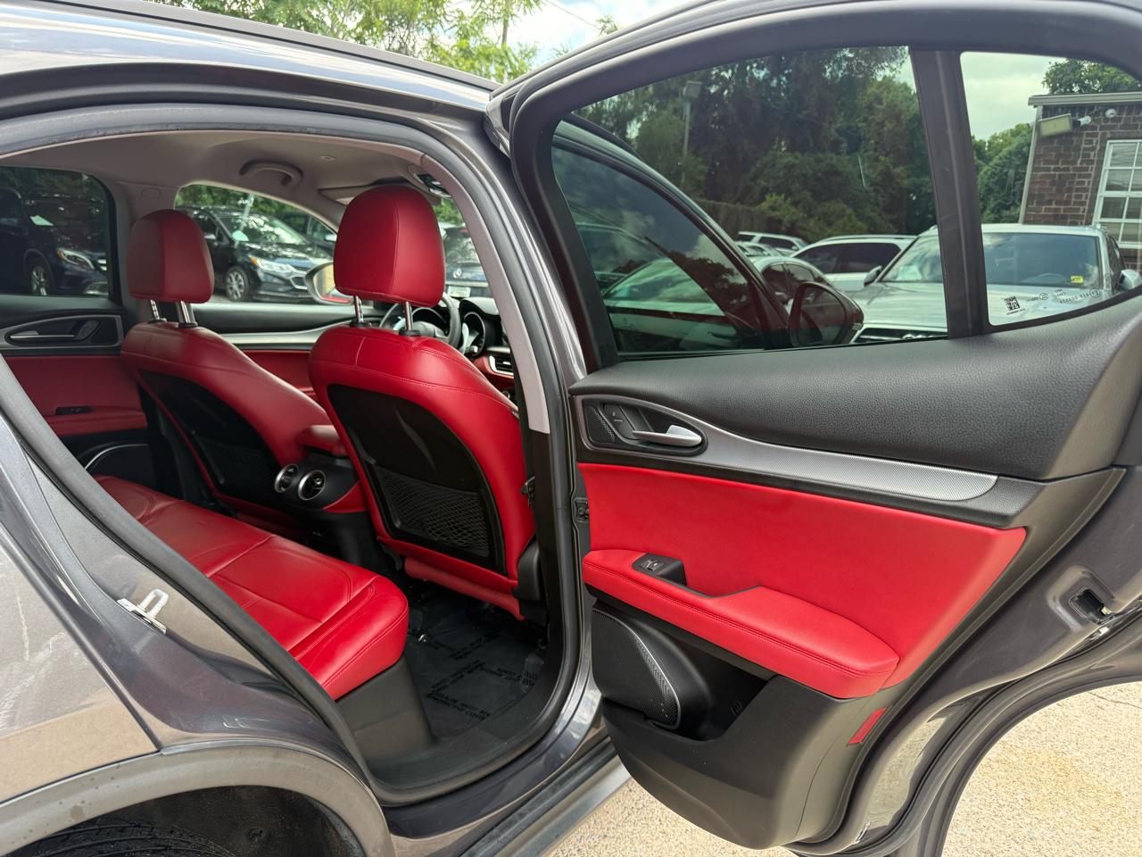 Alfa Romeo Stelvio Sport 2018