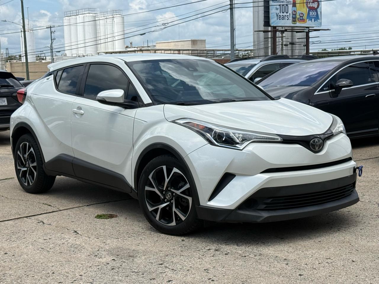 Toyota C-HR LE 2019