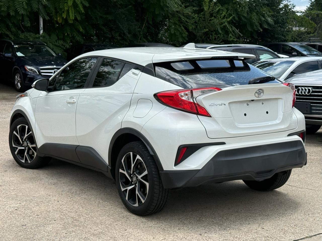 Toyota C-HR LE 2019