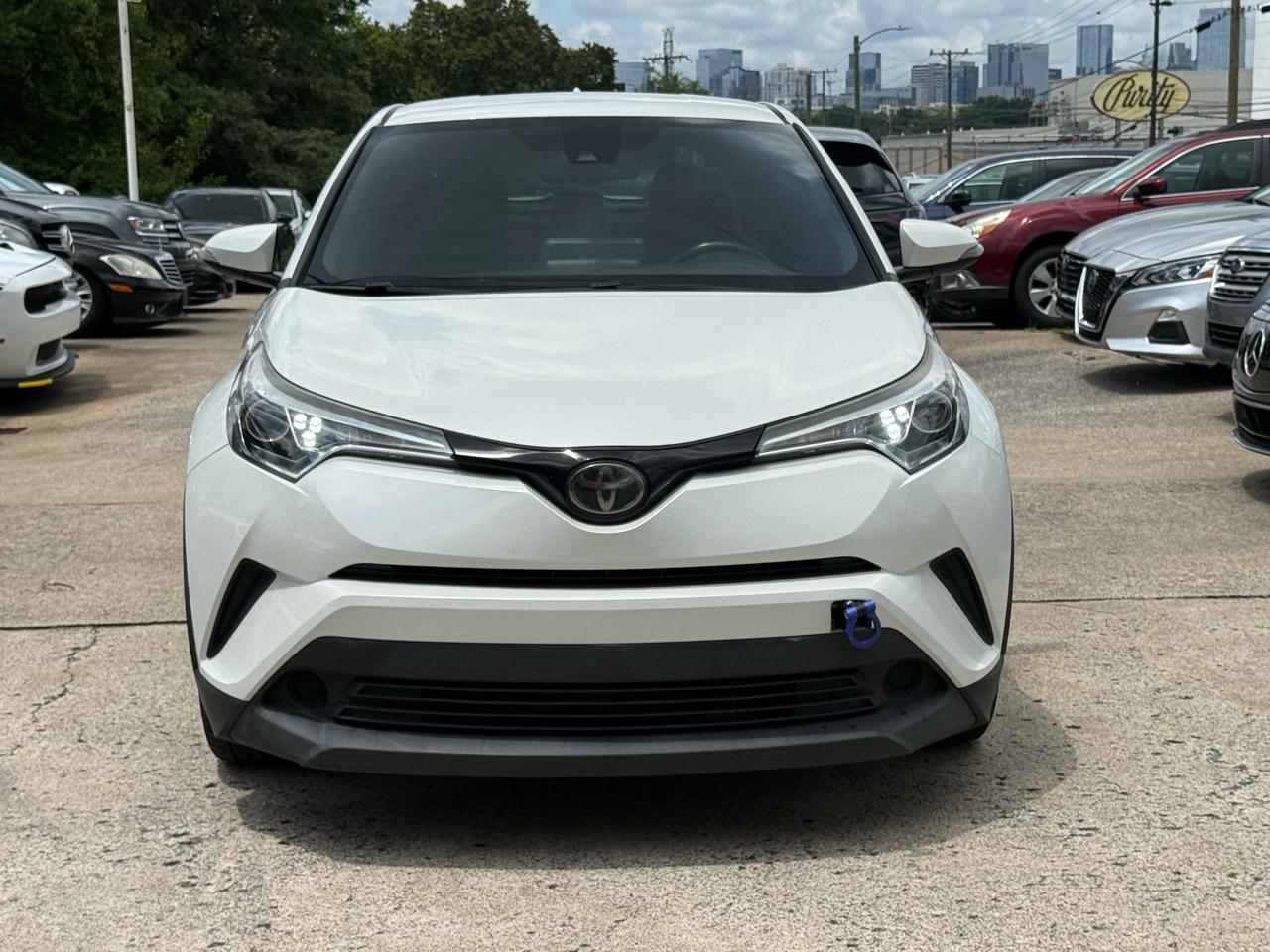 Toyota C-HR LE 2019