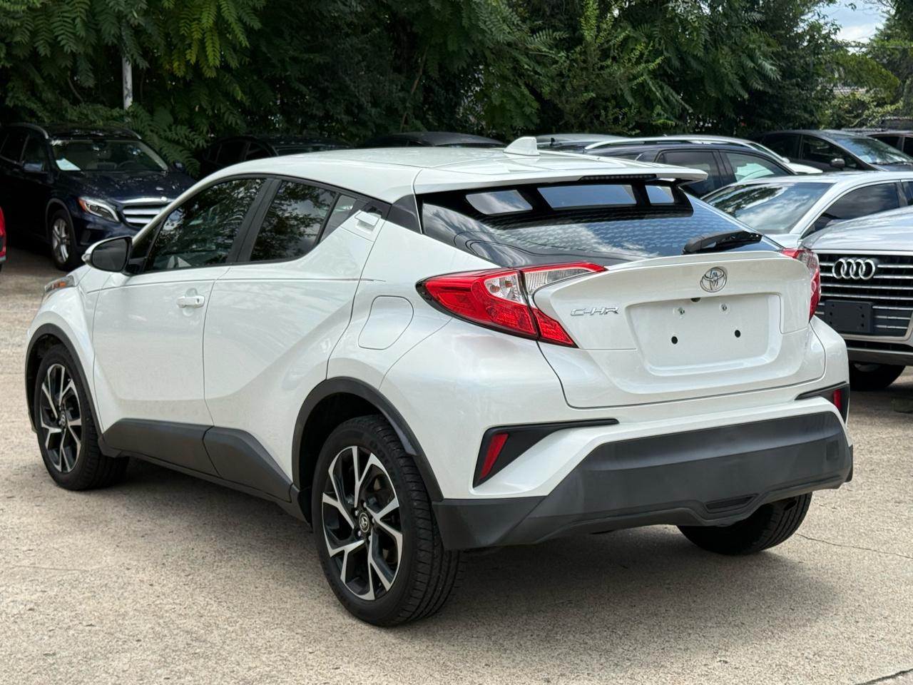 Toyota C-HR LE 2019