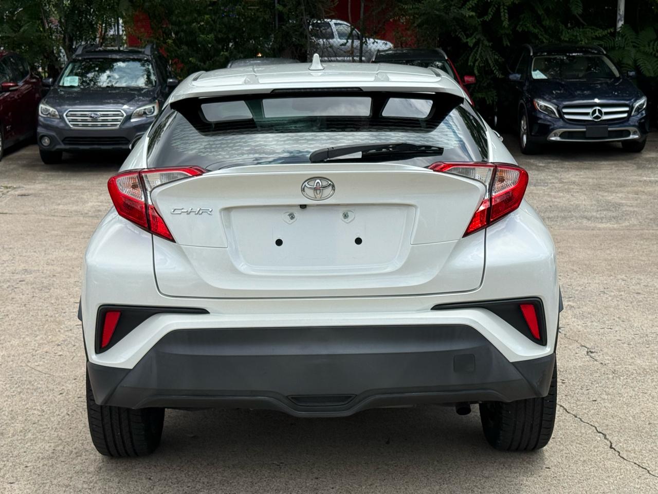 Toyota C-HR LE 2019
