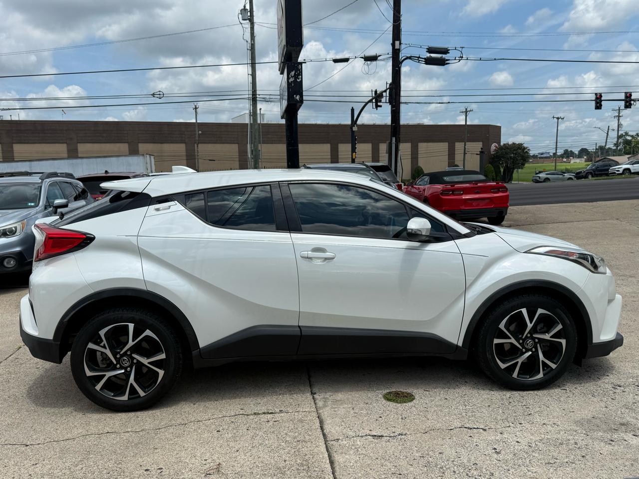 Toyota C-HR LE 2019