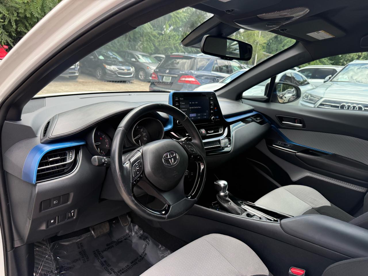 Toyota C-HR LE 2019