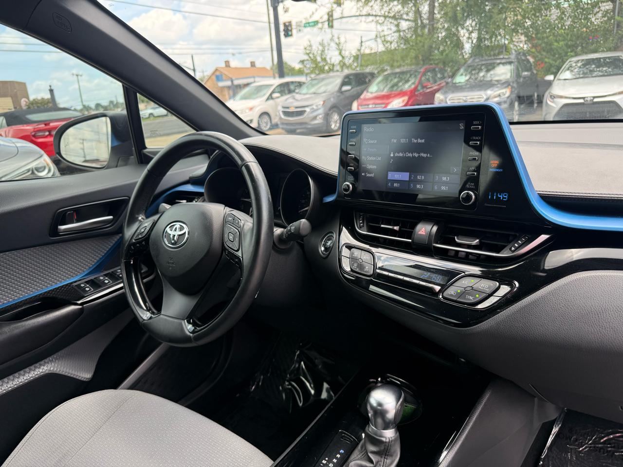 Toyota C-HR LE 2019