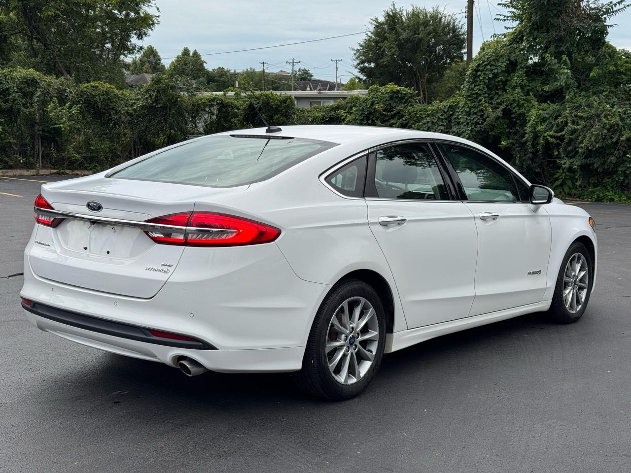 Ford Fusion Hybrid SE 2017