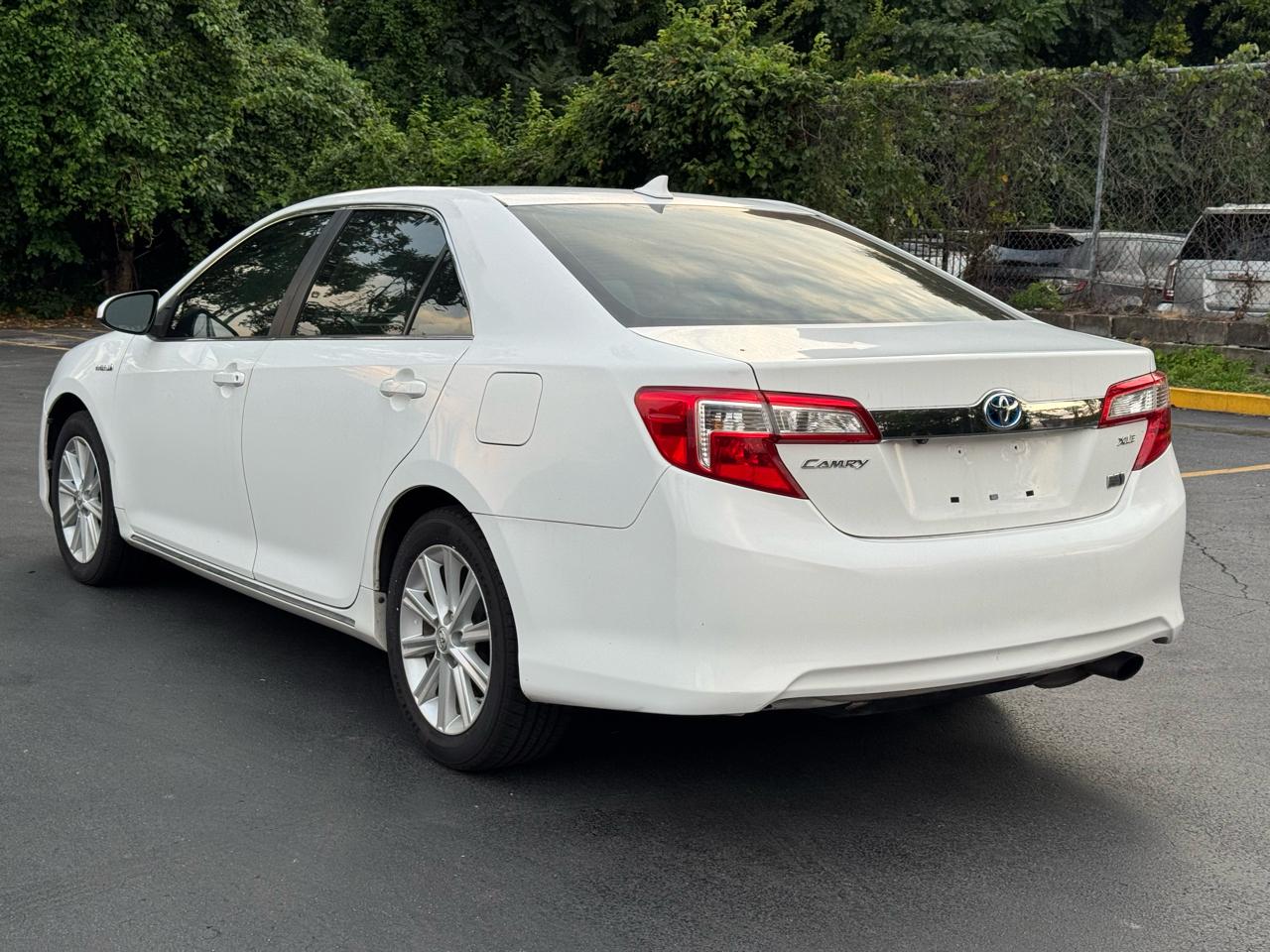 Toyota Camry Hybrid LE 2012