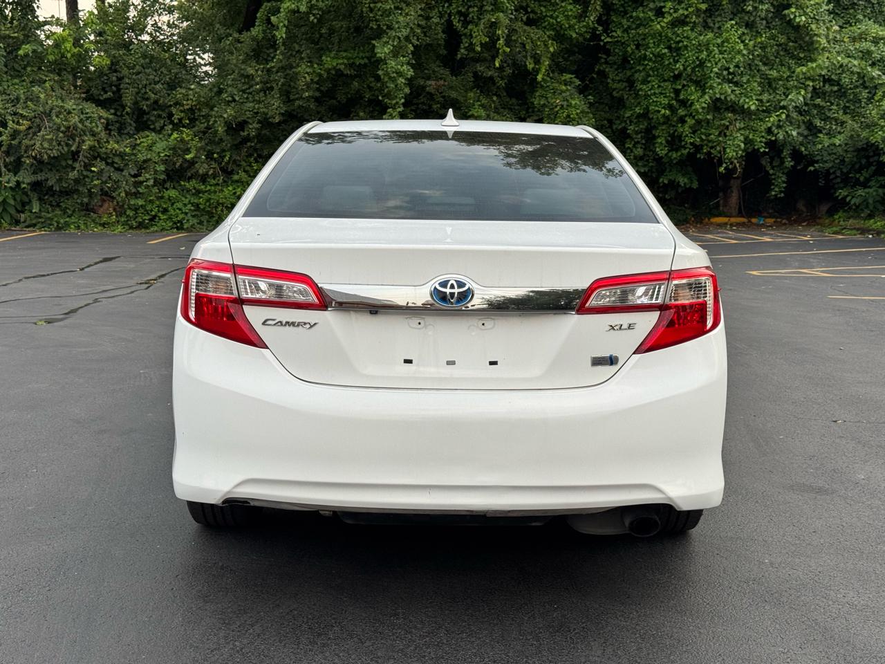 Toyota Camry Hybrid LE 2012