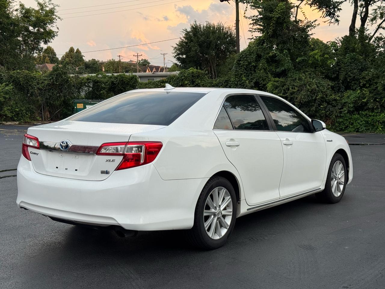 Toyota Camry Hybrid LE 2012