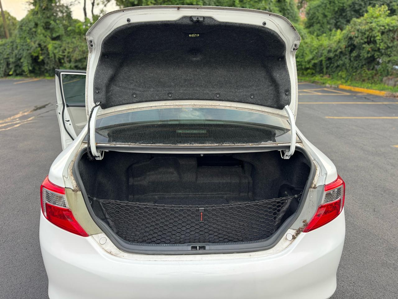 Toyota Camry Hybrid LE 2012