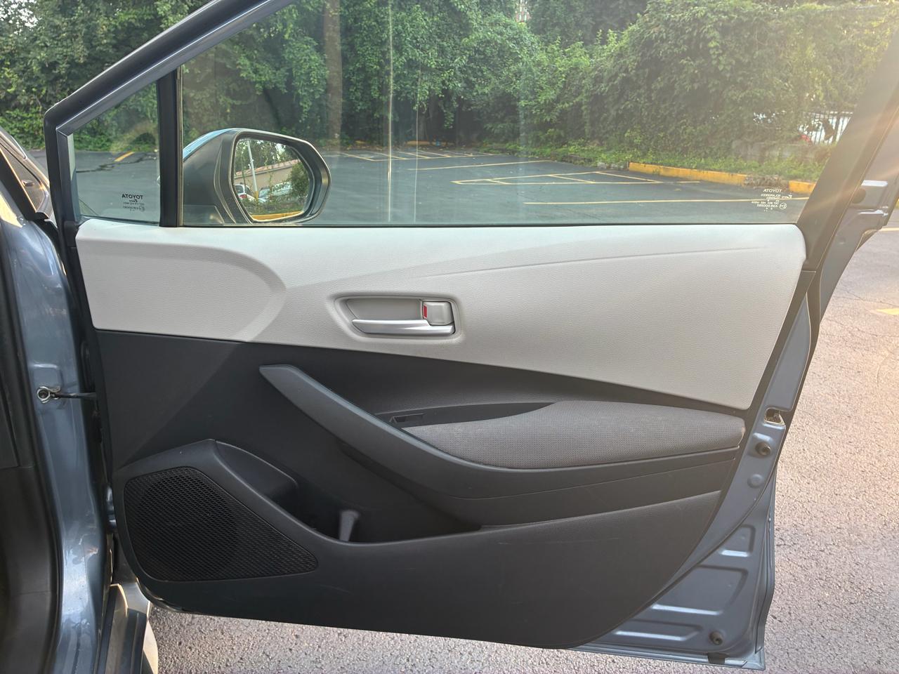 Toyota Corolla LE 2020