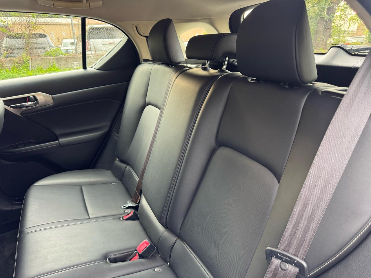 Lexus CT 200h Base 2015