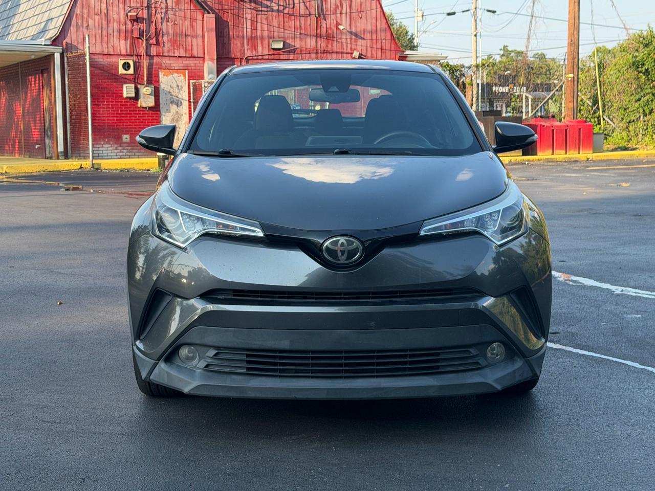 Toyota C-HR XLE 2018