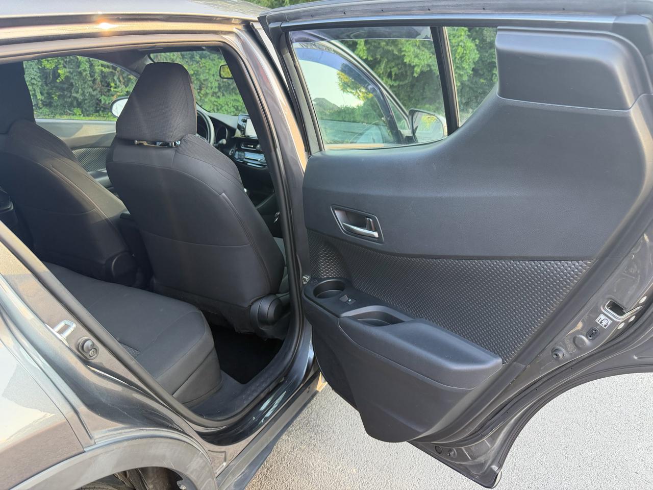 Toyota C-HR XLE 2018