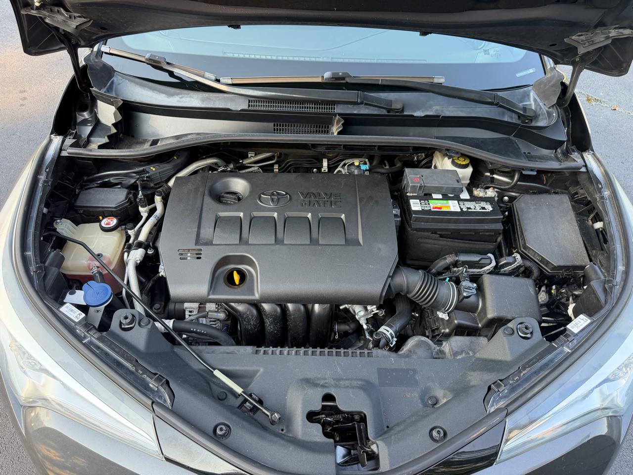 Toyota C-HR XLE 2018