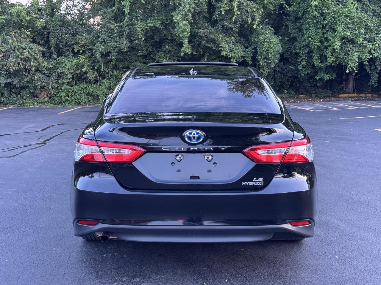 Toyota Camry Hybrid LE 2020