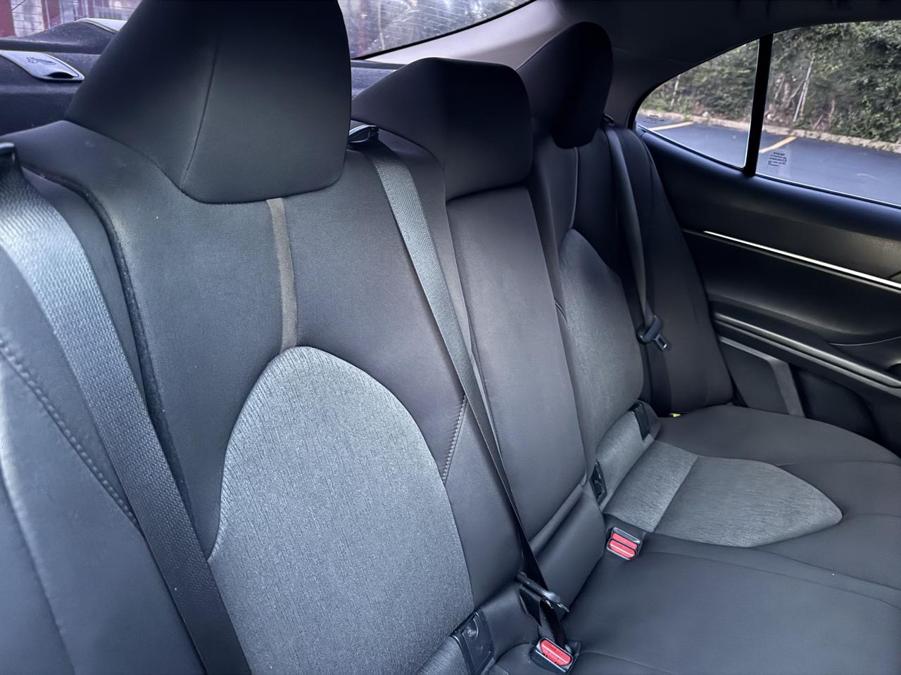 Toyota Camry Hybrid LE 2020