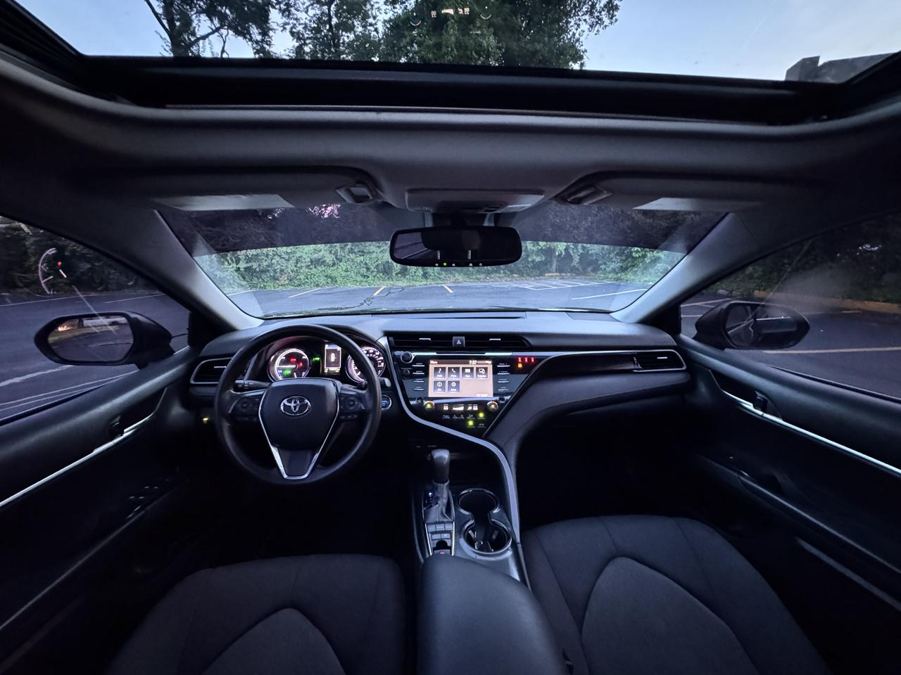 Toyota Camry Hybrid LE 2020