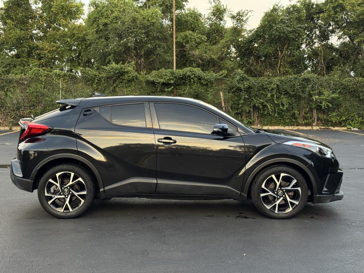 Toyota C-HR XLE 2018