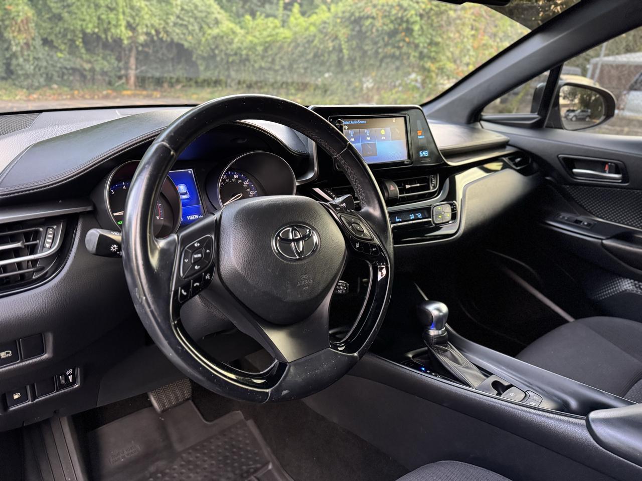 Toyota C-HR XLE 2018