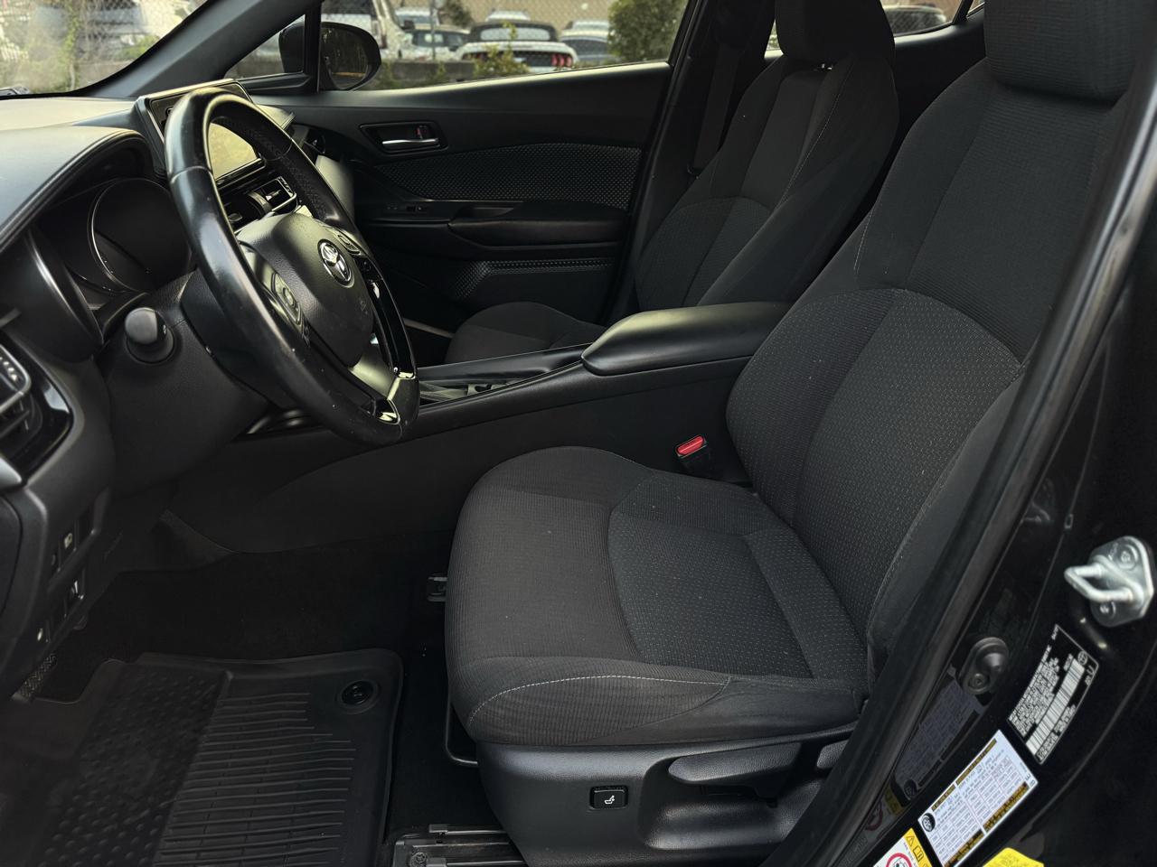 Toyota C-HR XLE 2018