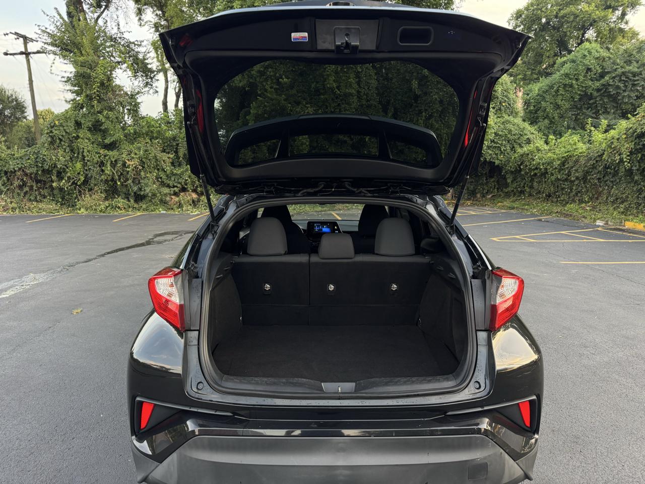 Toyota C-HR XLE 2018