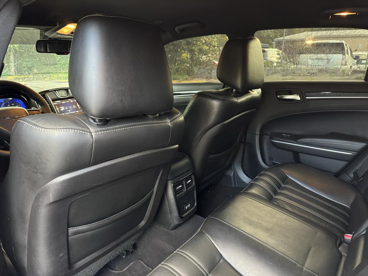 Chrysler 300 S V6 RWD 2019