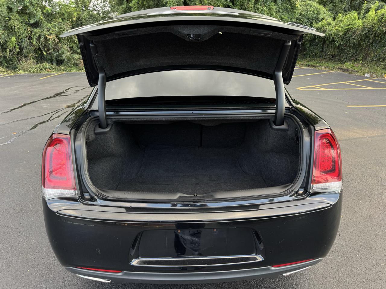 Chrysler 300 S V6 RWD 2019