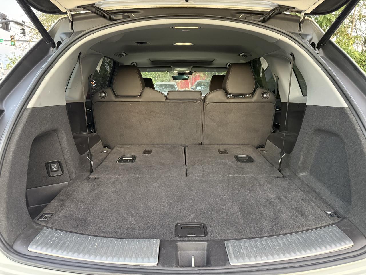 Acura MDX 9-Spd AT w/Tech Package 2016