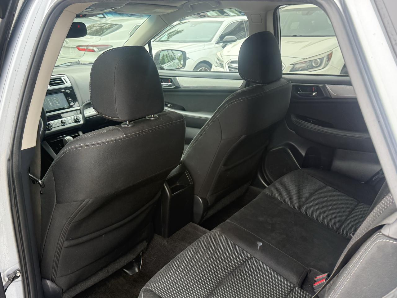 Subaru Outback 2.5i Premium 2015