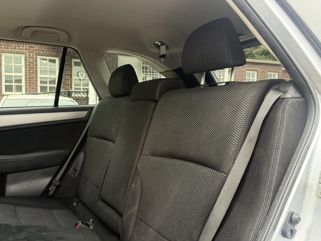 Subaru Outback 2.5i Premium 2015