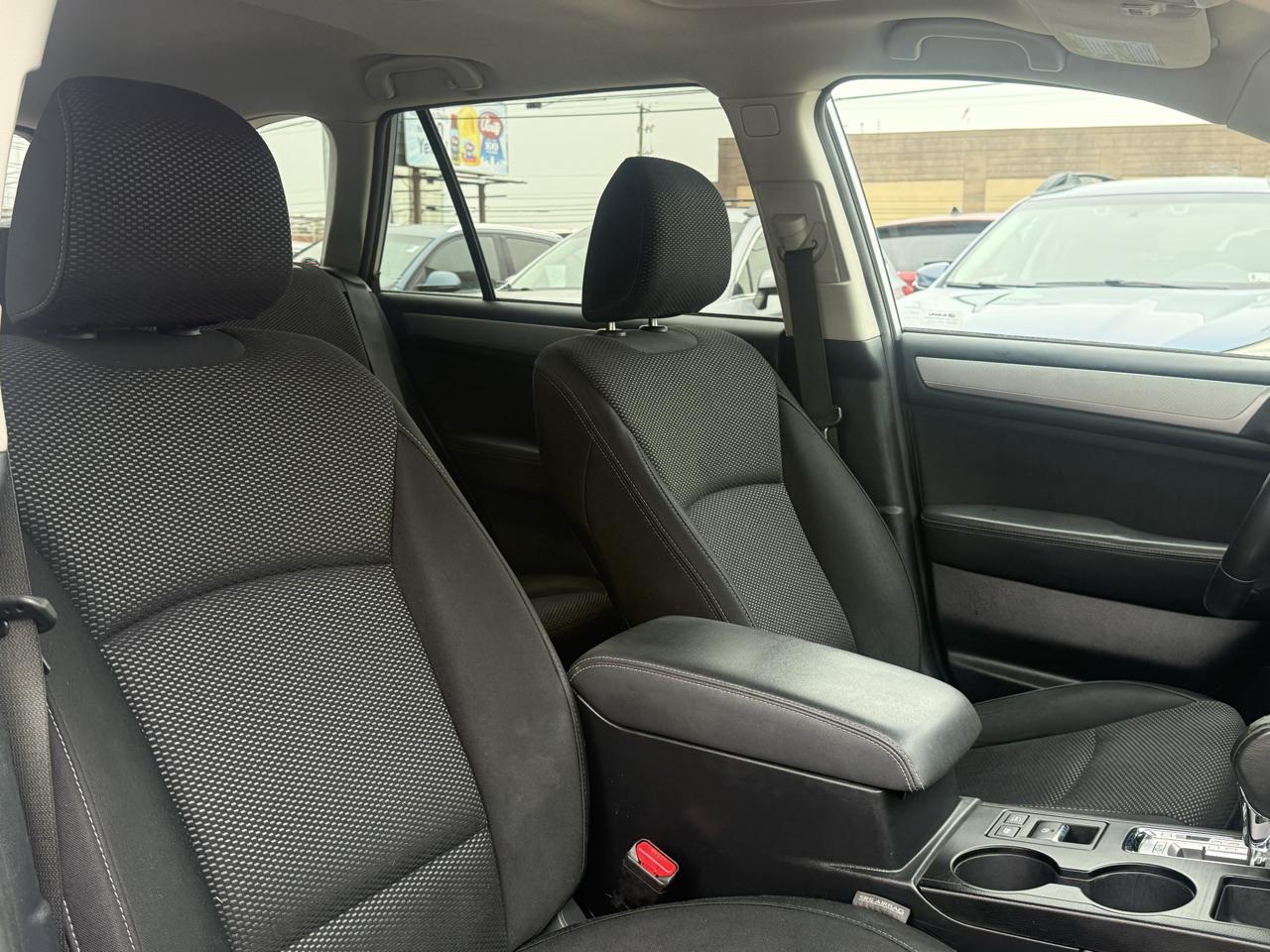 Subaru Outback 2.5i Premium 2015