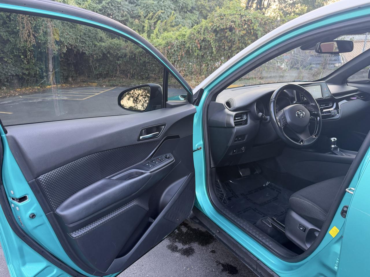 Toyota C-HR XLE 2018