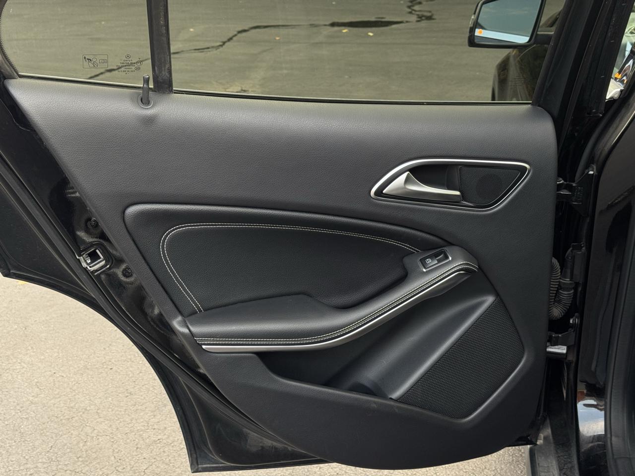 Mercedes-Benz GLA-Class GLA250 4MATIC 2017