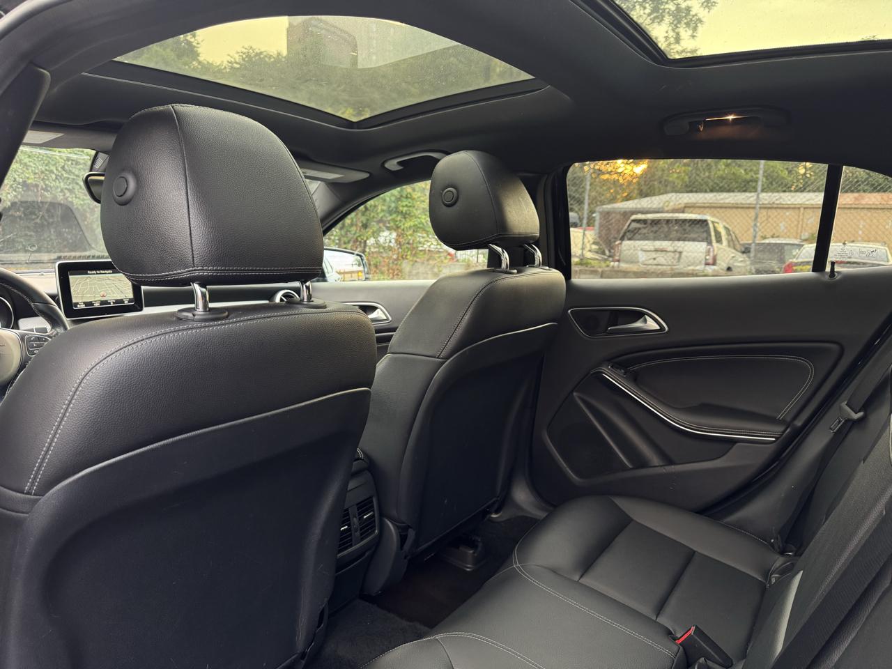 Mercedes-Benz GLA-Class GLA250 4MATIC 2017