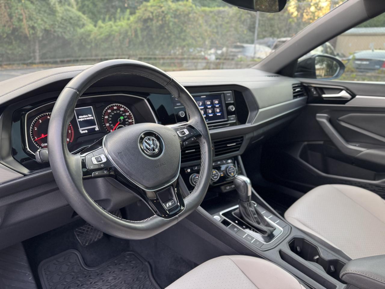 Volkswagen Jetta 1.4T S 8A 2021