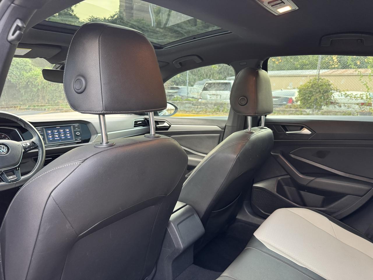Volkswagen Jetta 1.4T S 8A 2021