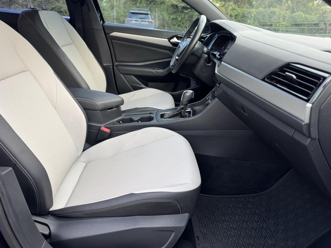 Volkswagen Jetta 1.4T S 8A 2021