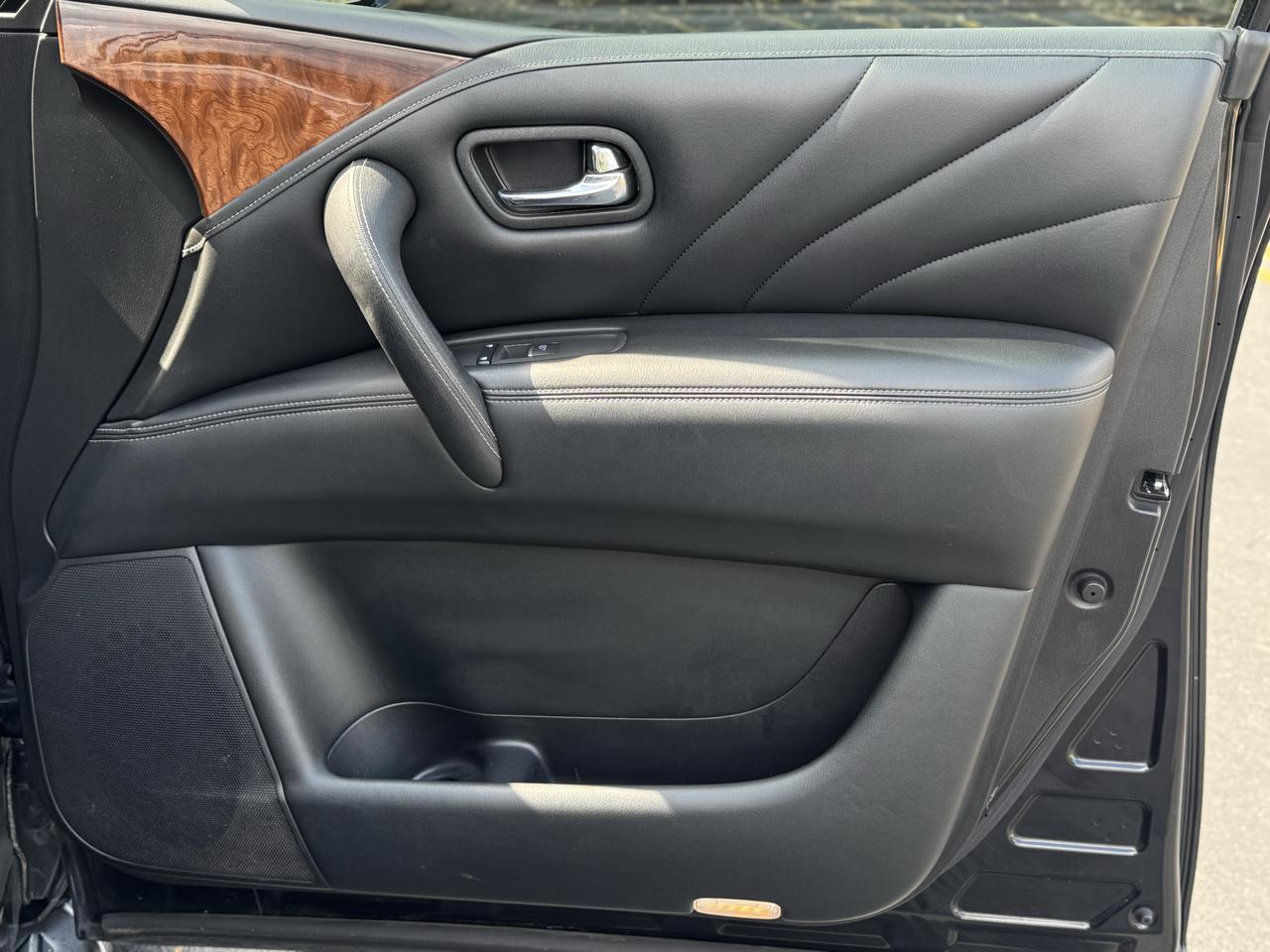 Infiniti QX80 4WD 2016