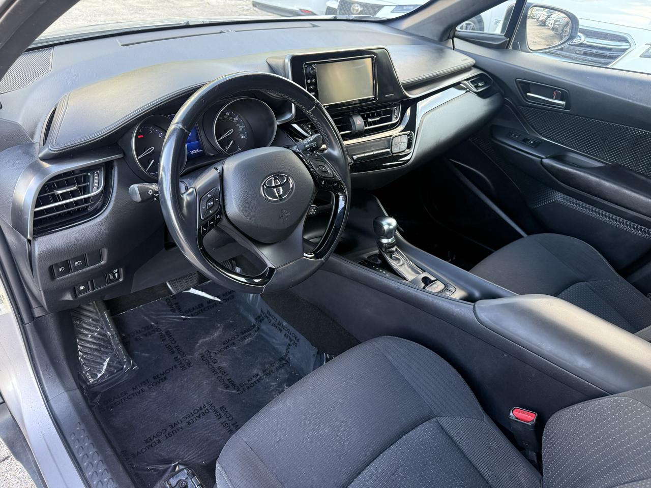 Toyota C-HR XLE 2018