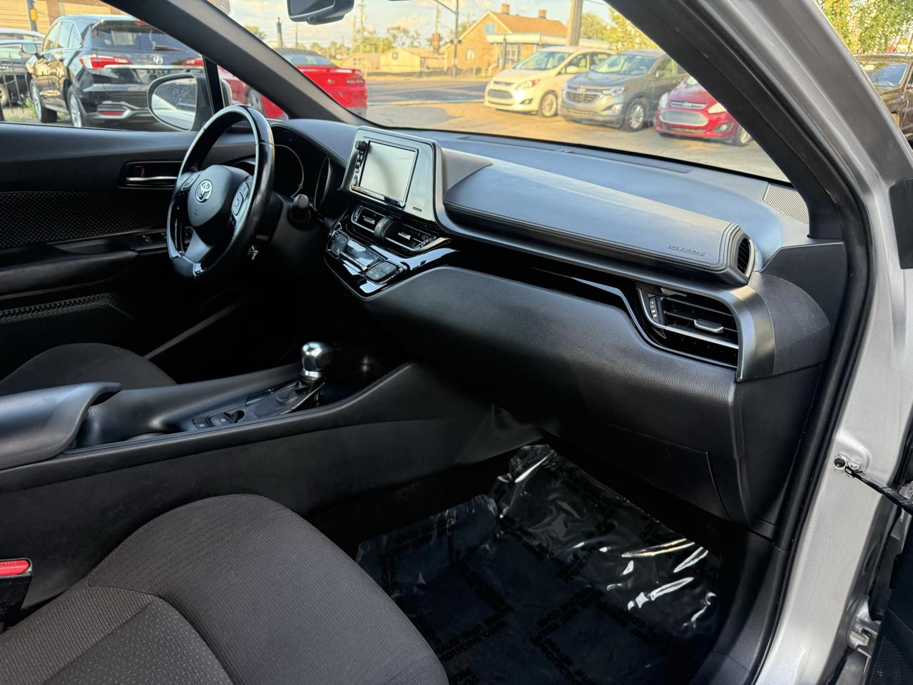 Toyota C-HR XLE 2018